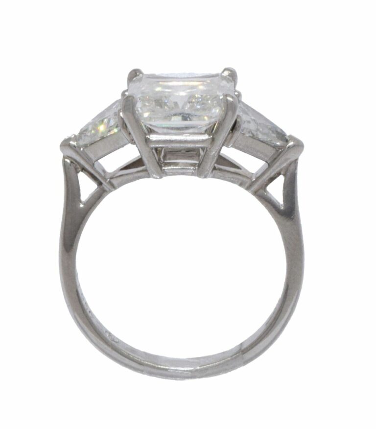 Cartier 3.40 ct Radiant-Cut Diamond Three-Stone Engagement Ring S. 6.5 +GIA