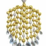 Ladies Necklace 18k Yellow Gold Diamonds 
Aquamarines