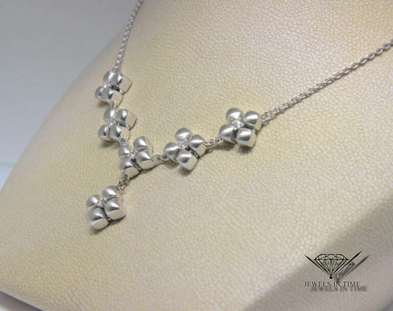 Marlene Stowe Flower Motif 18k White Gold Diamond Necklace Chain 16"