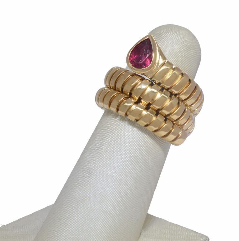 Bvlgari Serpenti Tubogas 18k Yellow Gold 
Ruby Snake Ring