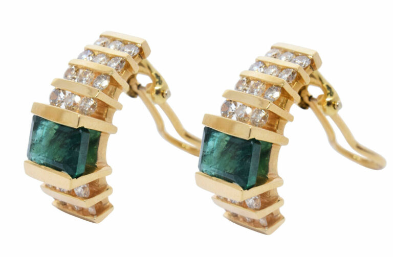 Earrings Ladies 14k Yellow Gold Diamond 
Emerald