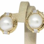 0.32 Carat Diamond 
Mabe Pearl 
18k Yellow Gold Earrings