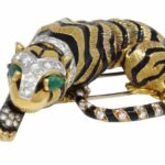 David Webb Tiger 18k Yellow Gold Black Enamel Diamond 
Green Emerald Brooch