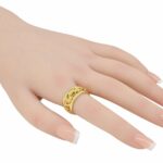 Carrera Y Carrera 18k Yellow Gold Floral Motif 
Diamond Band Ring Size 7.25