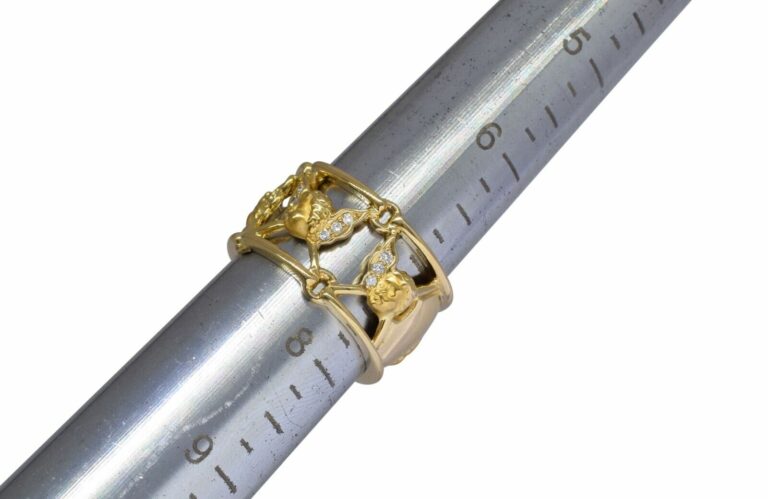 Carrera Y Carrera Cherub 18k Yellow Gold 
Diamond Band Ring Size 7.5