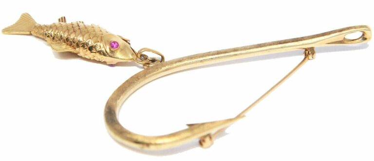 Fish 
Hook Vintage 14k Yellow Gold 
Ruby Brooch Pin