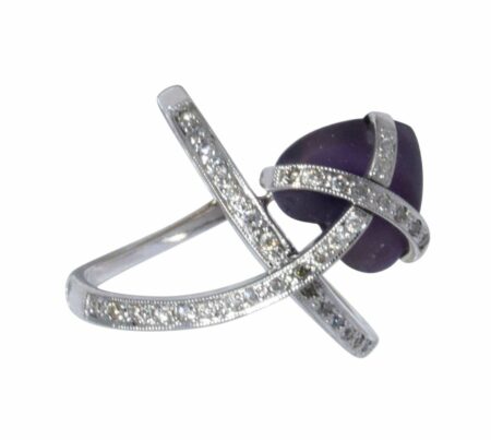 Heart Shape Amethyst 
Diamond Ladies Ring in 18k White Gold 8