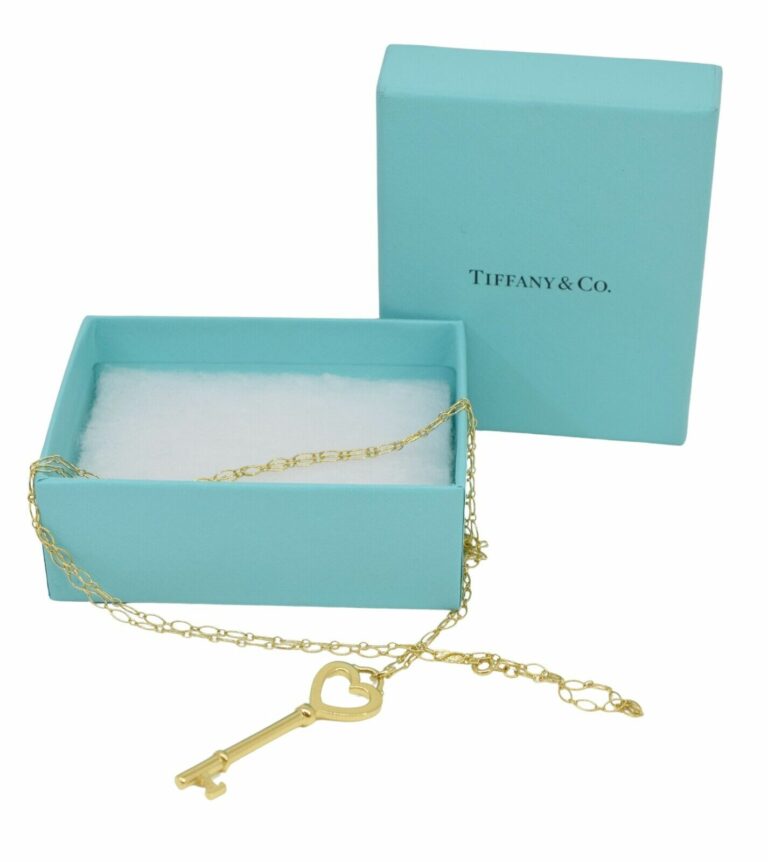 Tiffany 
Co. Heart Key 18k Yellow Gold Pendant Long Chain Necklace 31"