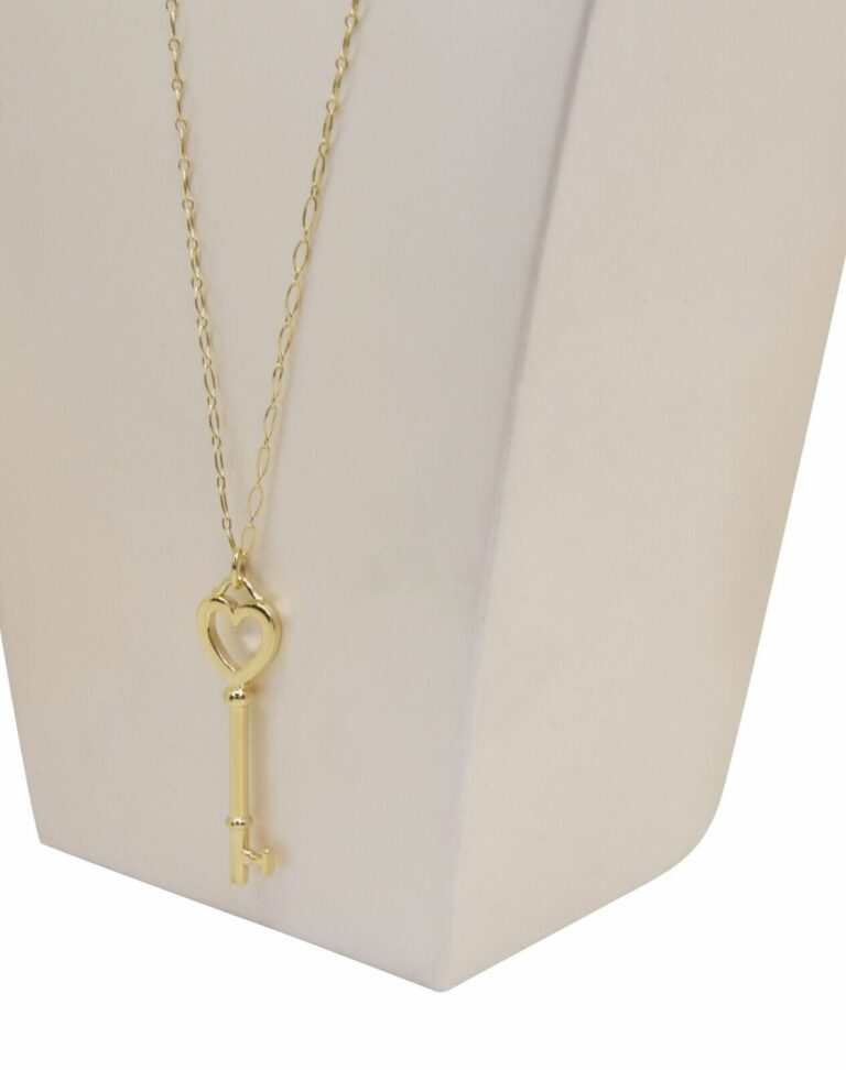 Tiffany 
Co. Heart Key 18k Yellow Gold Pendant Long Chain Necklace 31"