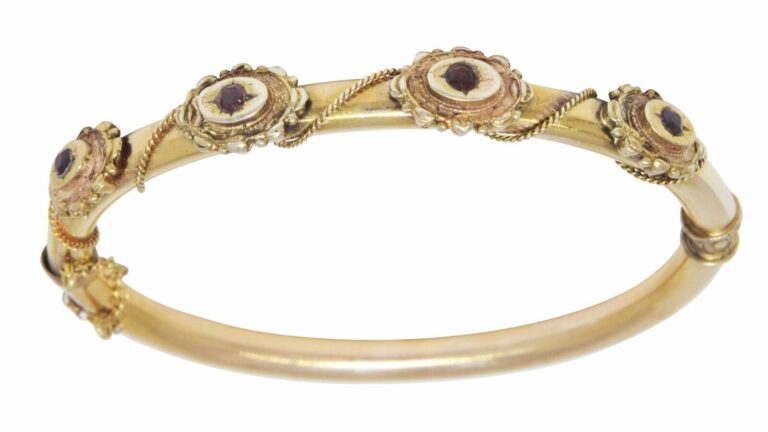 Ladies 14k Yellow Gold 
Garnet Vintage Bangle Bracelet