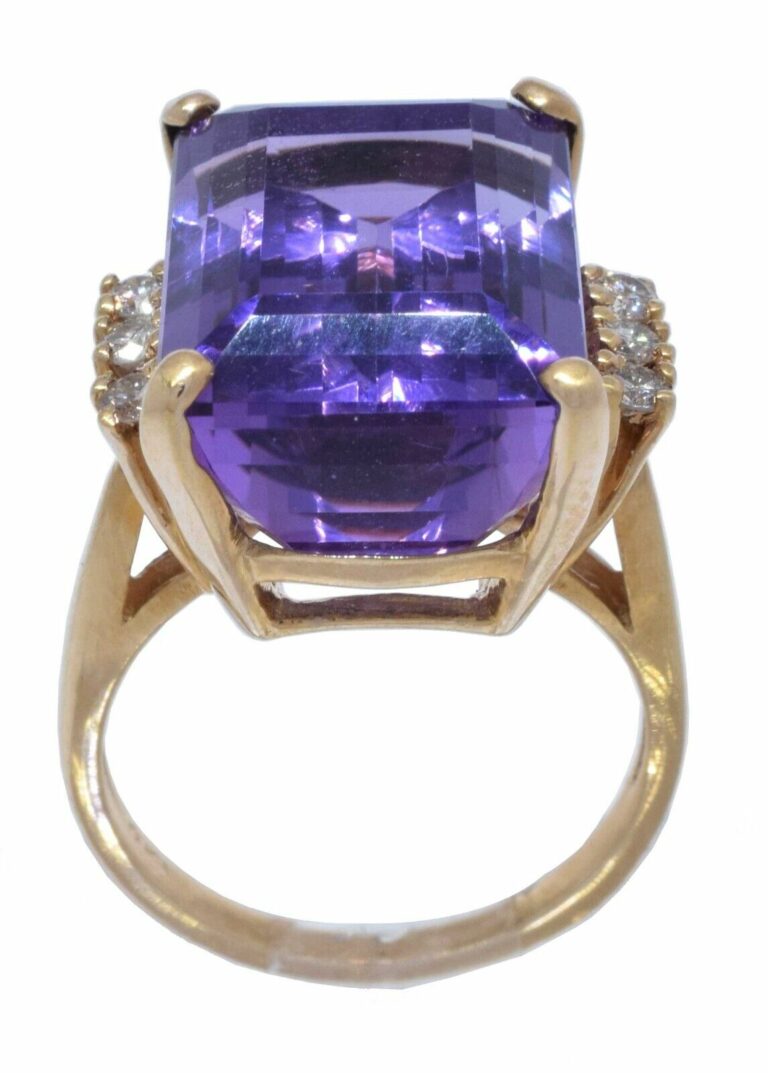 Ladies 14K Yellow Gold Diamond 
Amethyst Ring 6.25