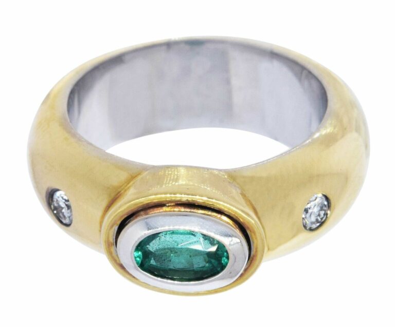 Ladies Ring 18k Two Tone Gold 
Diamond