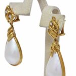 Mabe Pearl 
Diamond 18k Yellow Gold Pear Shape Dangle Earrings