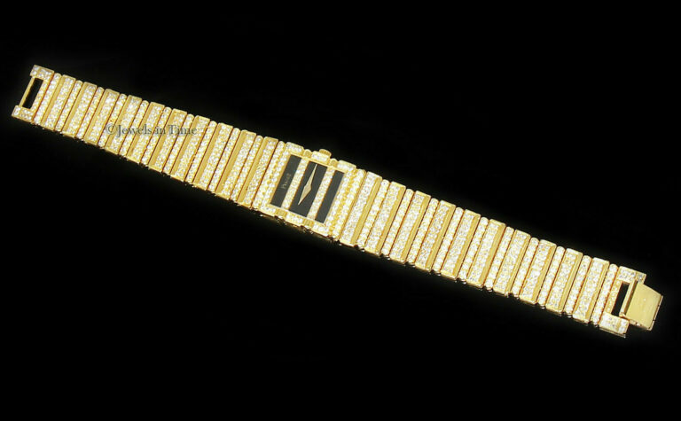 Piaget Ladies Polo 18k Yellow Gold Diamond Quartz Watch 8131 C 701